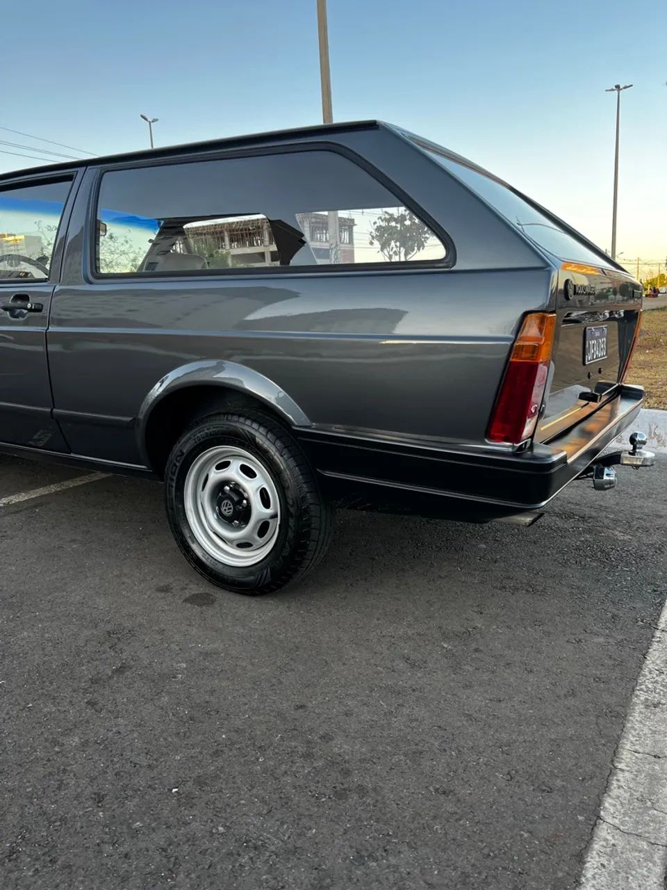 Vendo ou troco Parati 1990 placa preta 