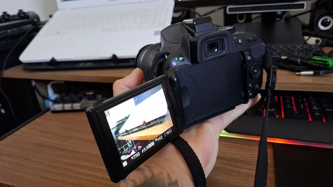 Câmera Nikkon D5200 + lente 18-55mm - Foto 6