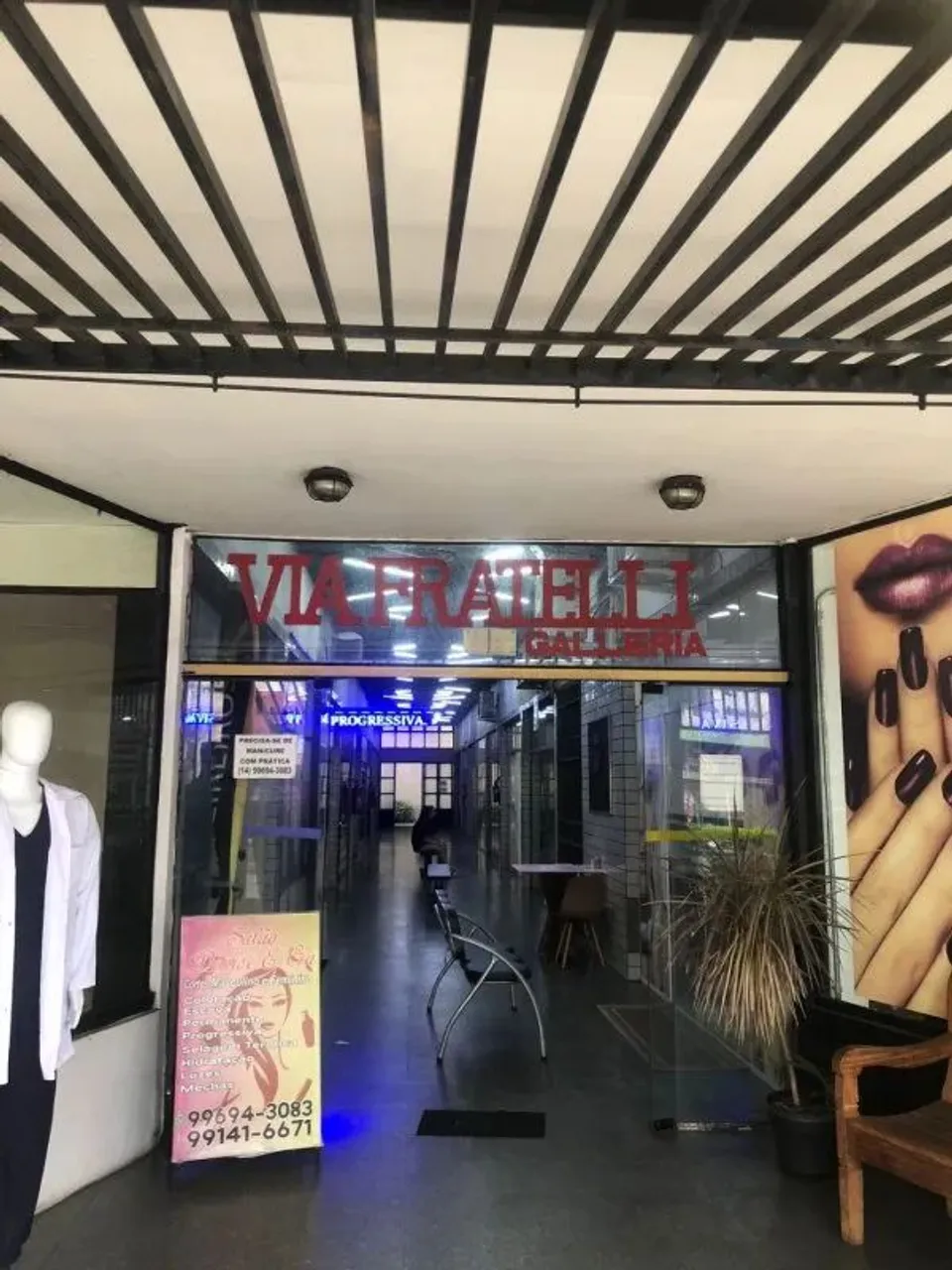 Sala para locação na Galeria Via Fratelli - Centro, Bauru