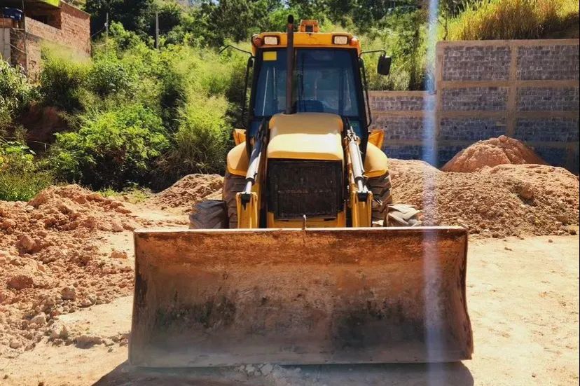 Retroescavadeira jcb 3cx 2012 - Foto 3
