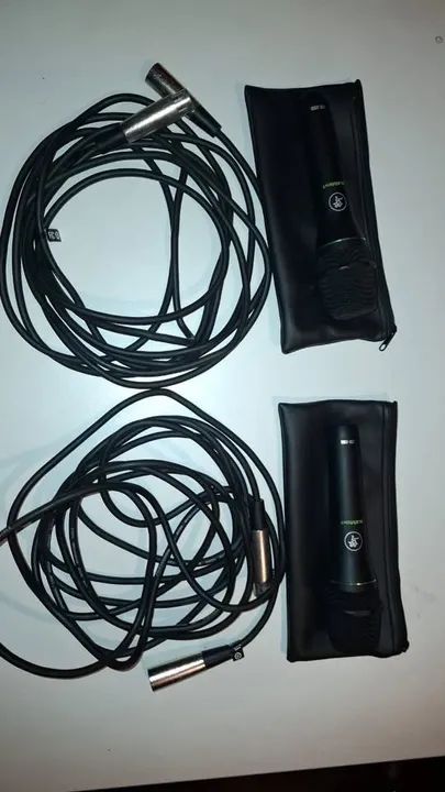 Microfone Dinâmico Cardioide Mackie EM-89D Para Vocal - Foto 3