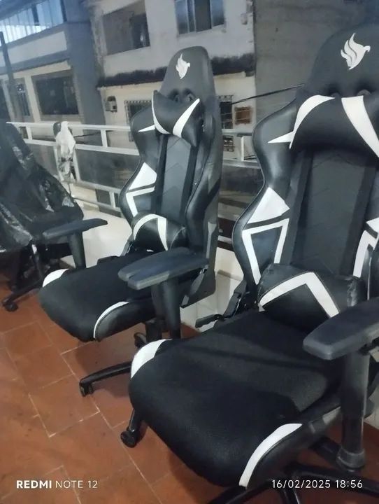   Duas Cadeiras gamer  - Foto 3