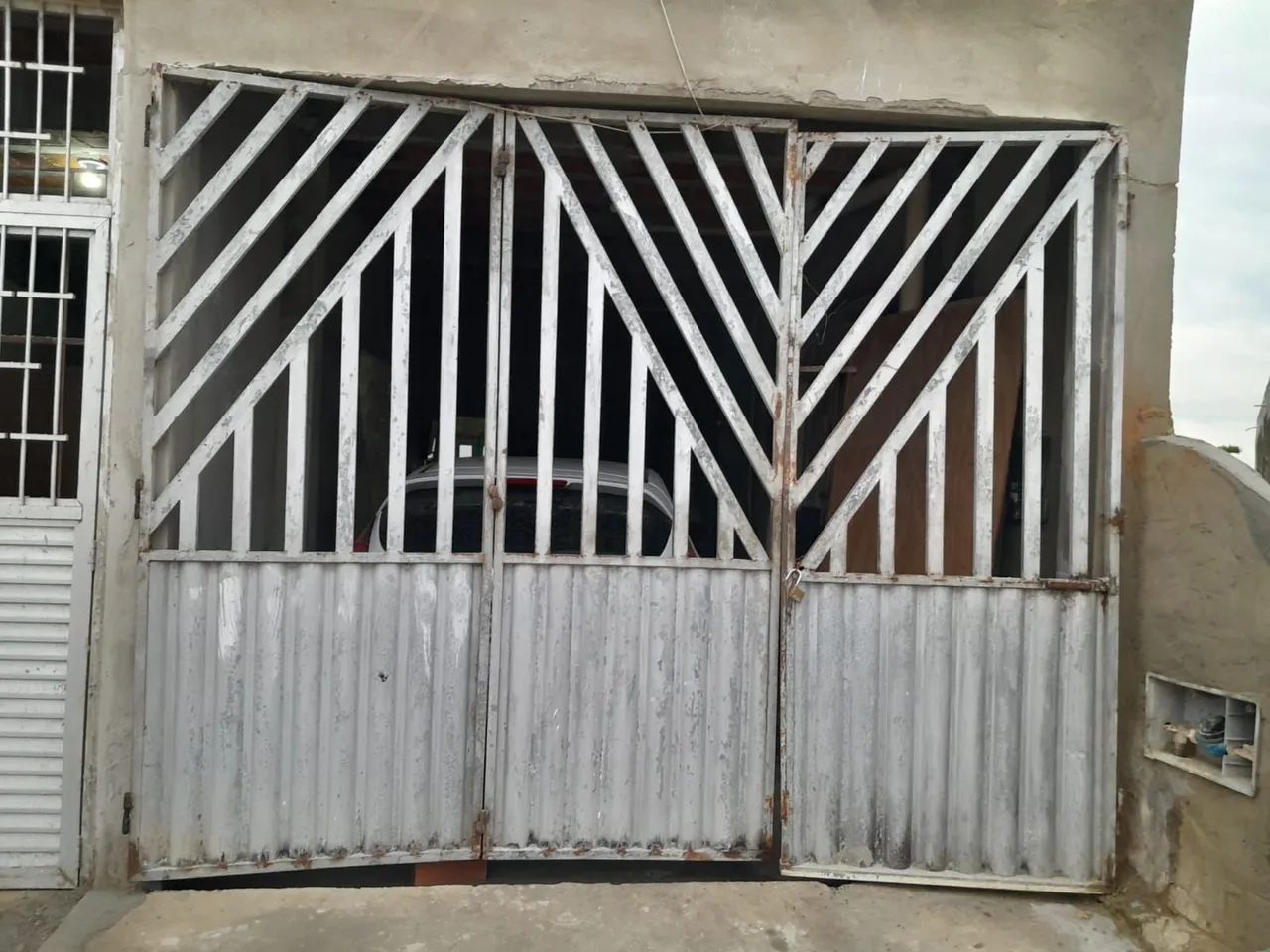 Portao abre pra dentro ou fora - Foto 3