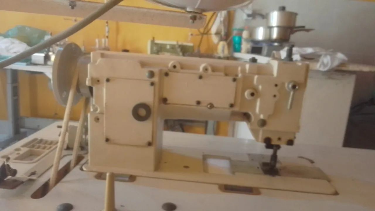 Máquina de Costura Industrial JUKI - Foto 2