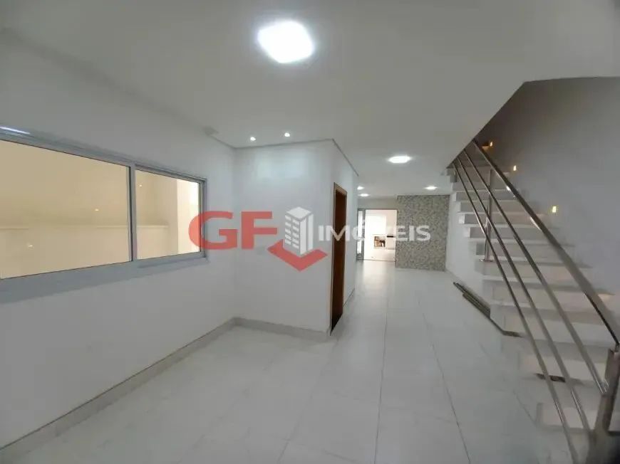 EXCELENTE CASA A VENDA NO DONA CLARA, 04 QUARTOS, SUÍTE COM CLOSET, 4 VAGAS COBERTAS - Foto 5