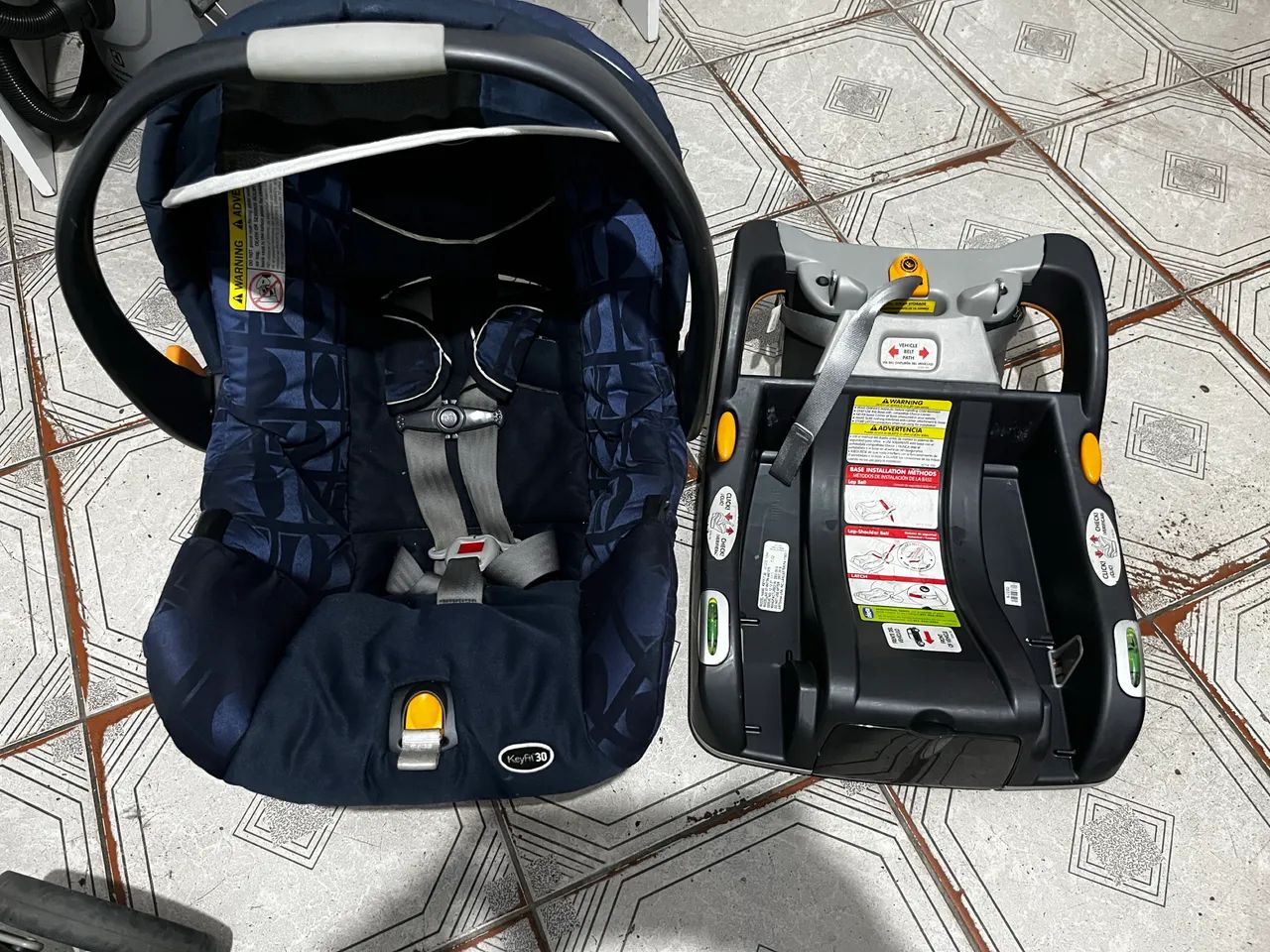 Carrinho de bebe + bebe conforto com suporte para carro - Foto 5