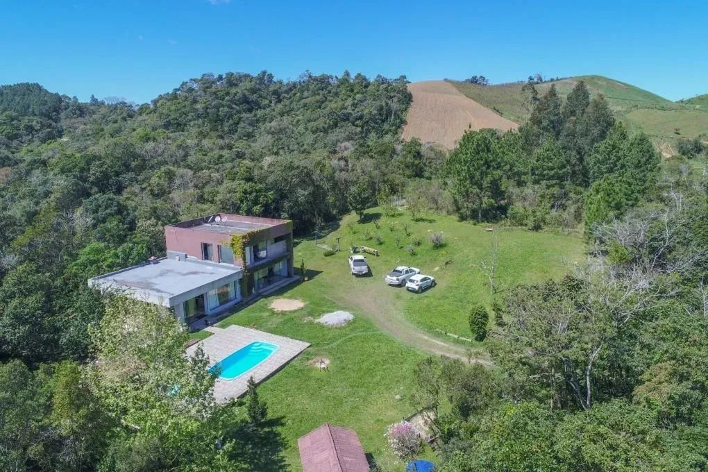 Sítio c/casa moderna e piscina,entre Angelina e Rancho queimado - Foto 2