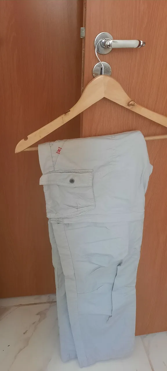 Calça treking cinza importada! Feminina!