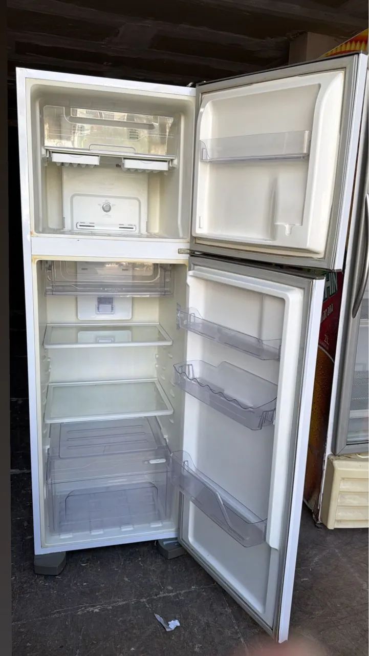 GELADEIRA ELECTROLUX DUPLEX FROST FREE  - Foto 4