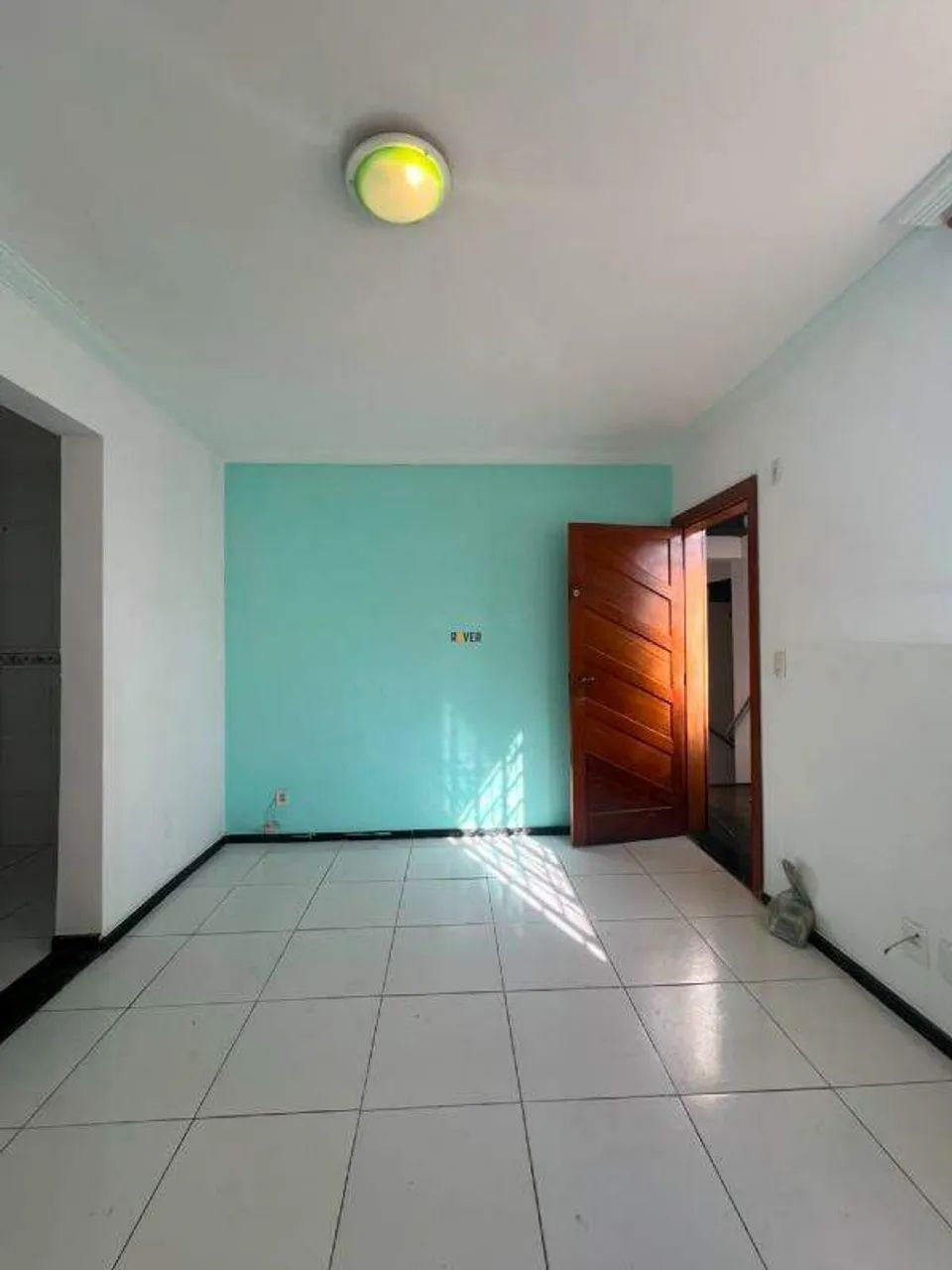 APARTAMENTO PARA ALUGUEL COM 2 QUARTOS NO SOLAR DO BARREIRO