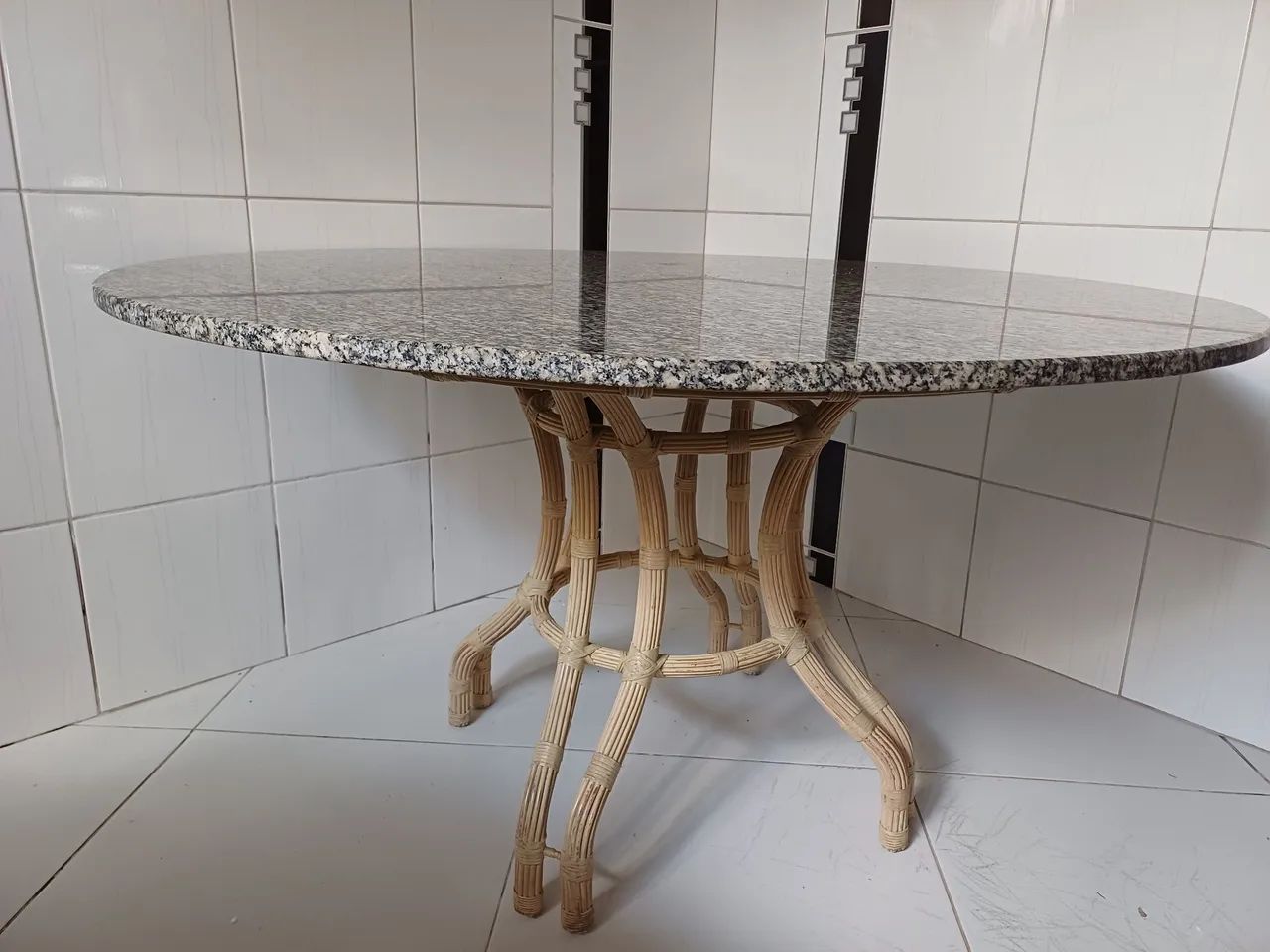 Mesa de jantar em granito  - Foto 4