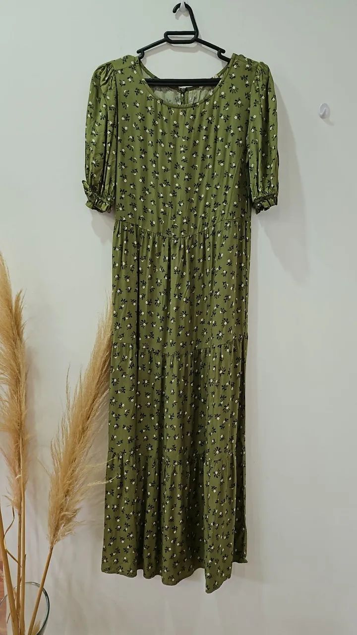 Vestido longo verde c florzinhas tananho PP