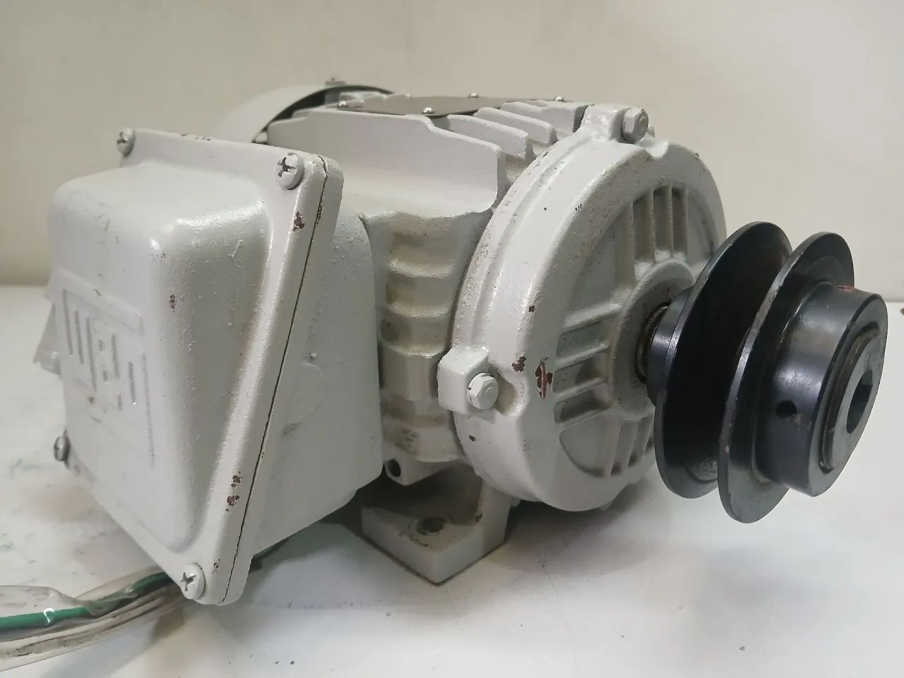 Motor elétrico weg monofásico 0,33 cv 4 pólos  - Foto 2