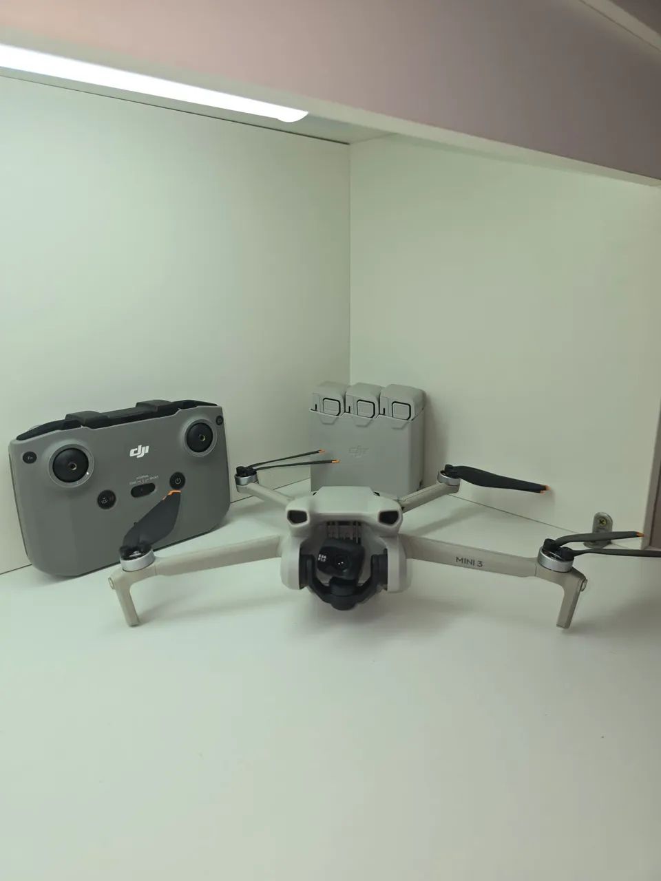DJI MINI 3 FLY MORE COMBO PLUS - Foto 3