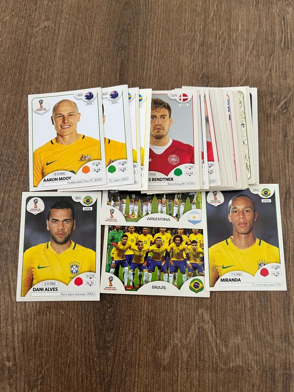 Lote de figurinhas + Cards - Copa do mundo 2018 - Foto 2