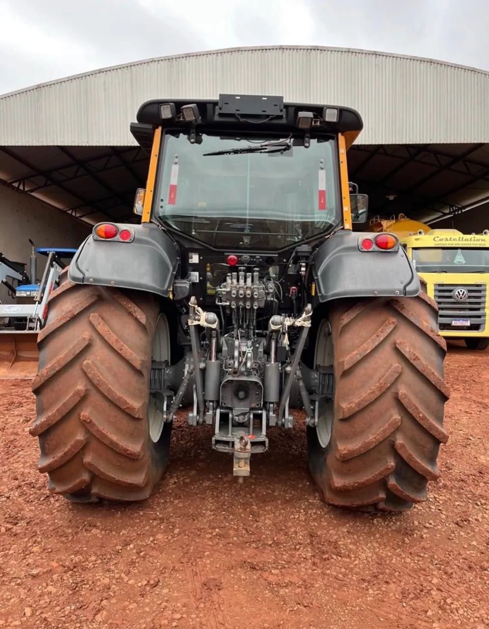 Trator Valtra BH 224  - Foto 5