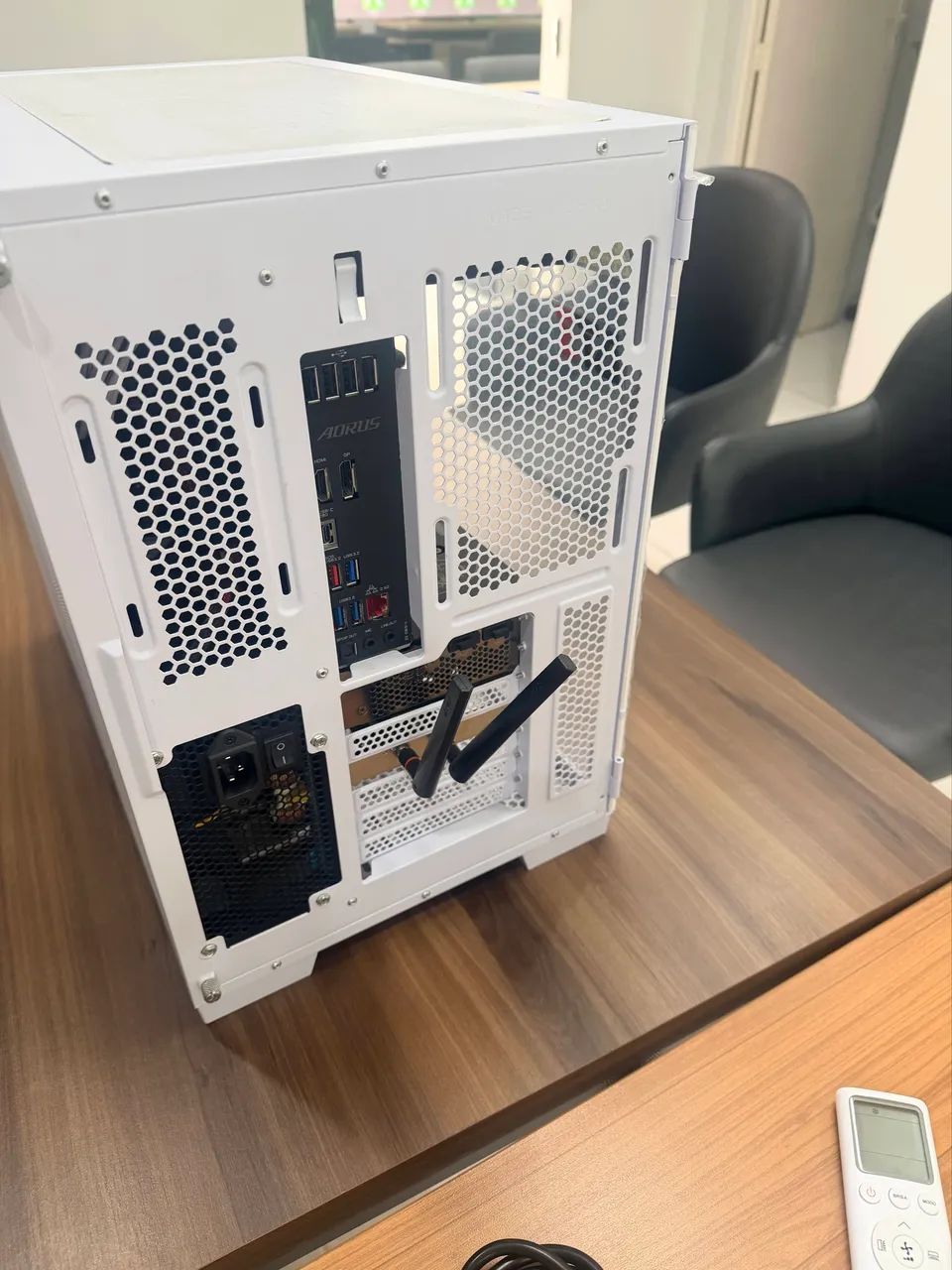 PC I7/32GB DDR5/1TB SSD/3060 Ti - Foto 4