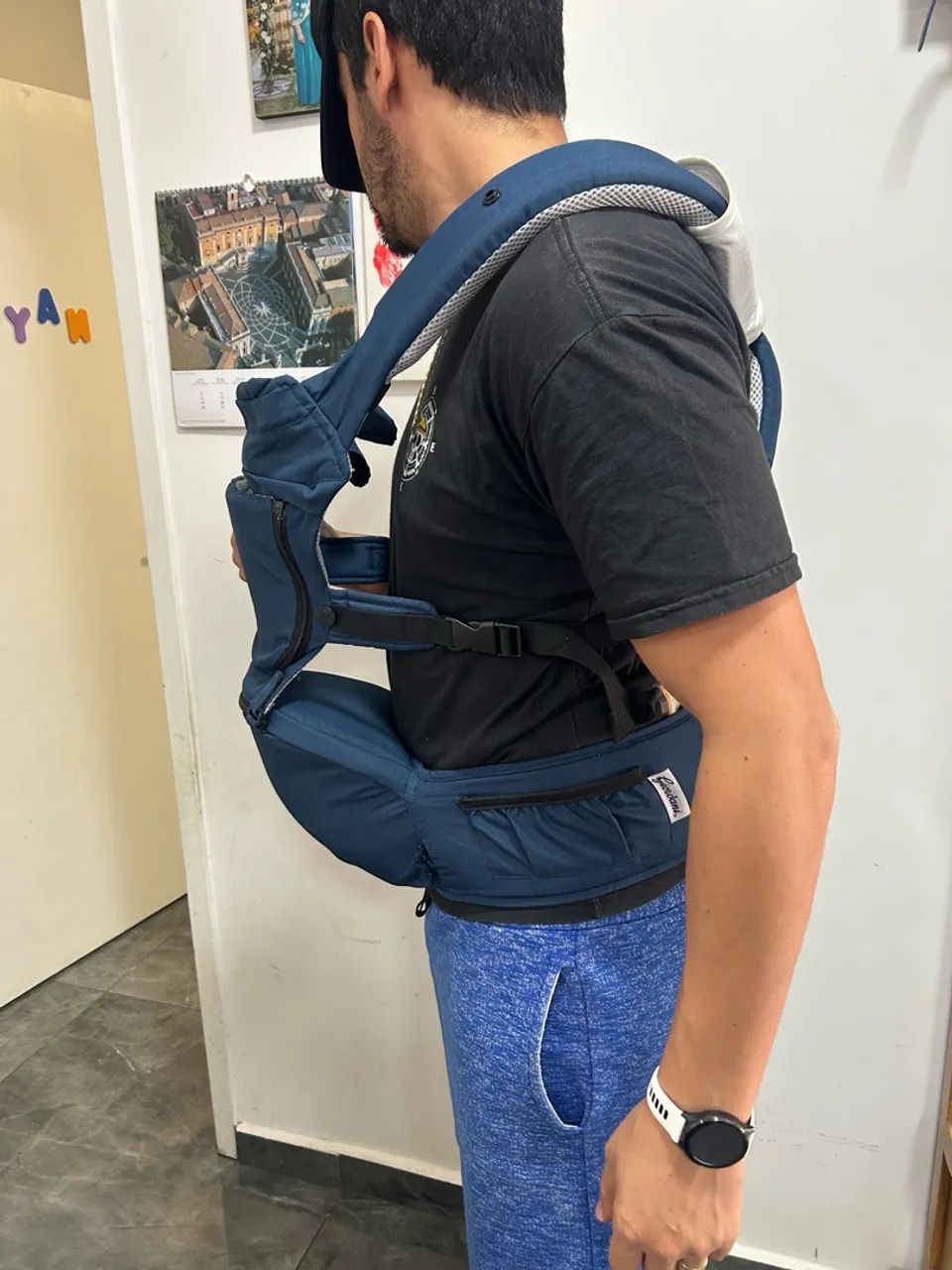 Canguru ergonômico com apoio rígido