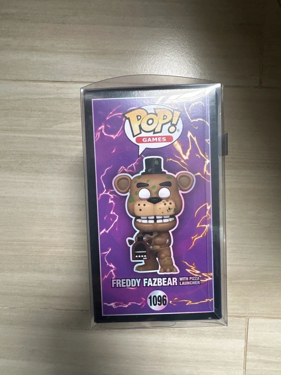 Funko Pop Freddy Fazbear Chase 1096 - Foto 2
