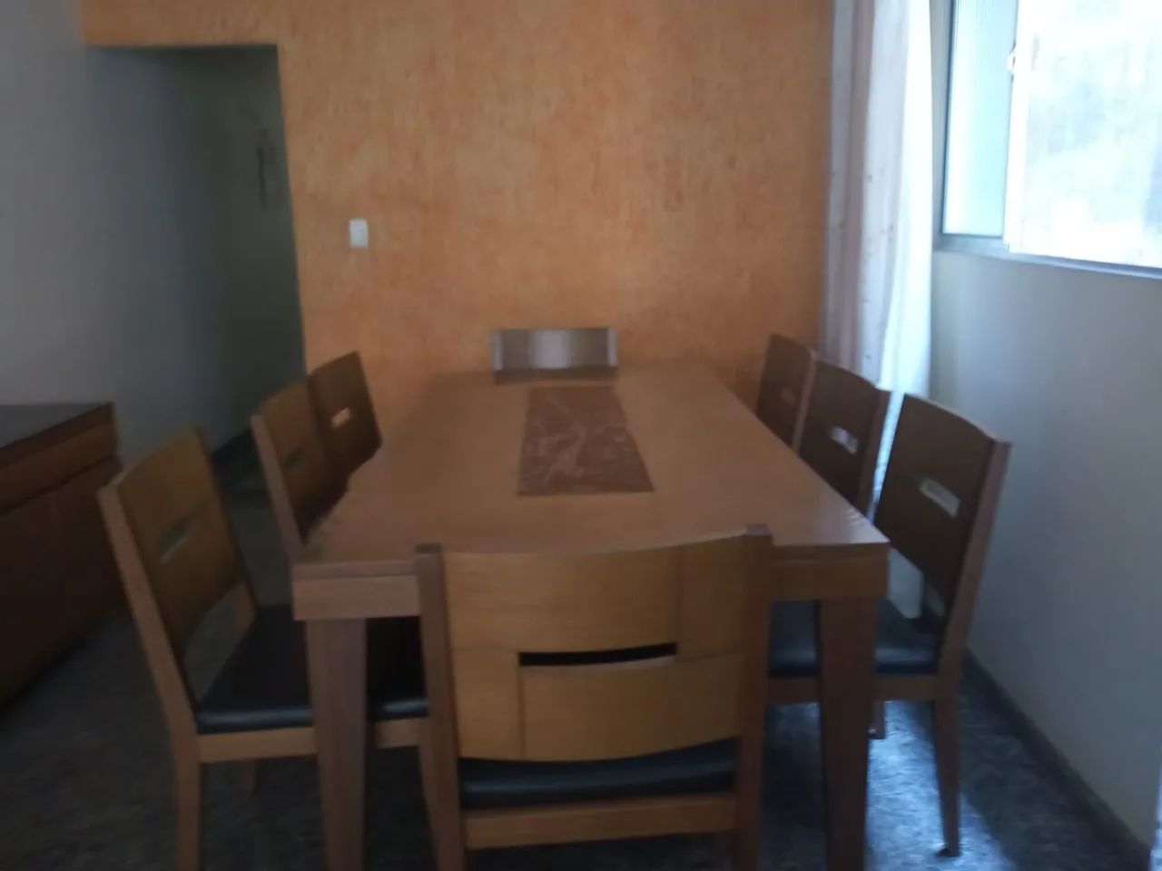Mesa de Jantar 8 lugares + Aparador Buffet + Espelho - Foto 2