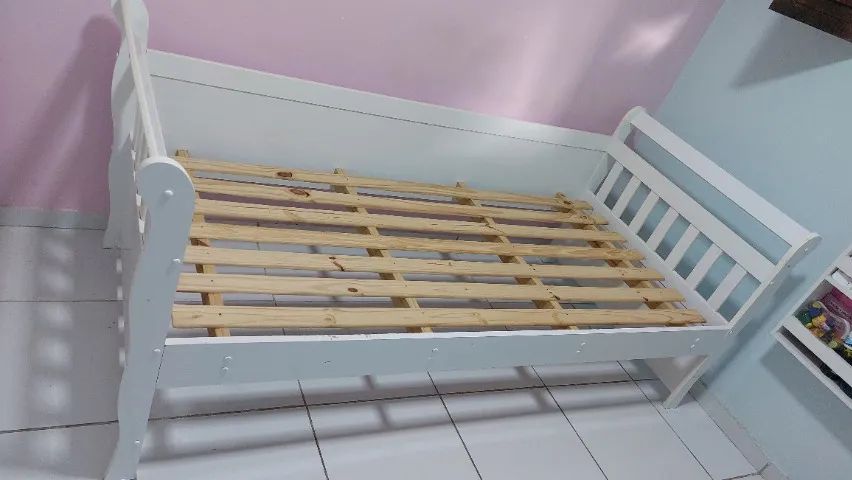 Cama Solteirão Branca em MDF - Seminova - Gramame/JP