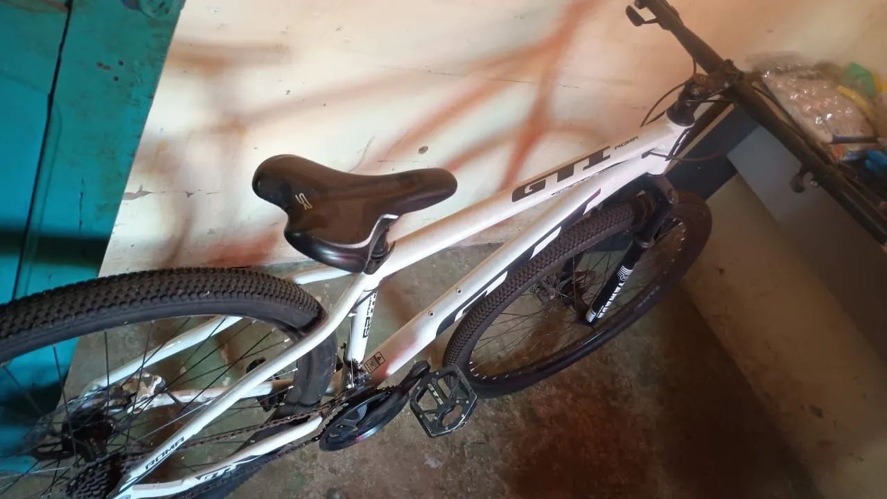 Bicicleta aro 29 quadro 17 branca  - Foto 3