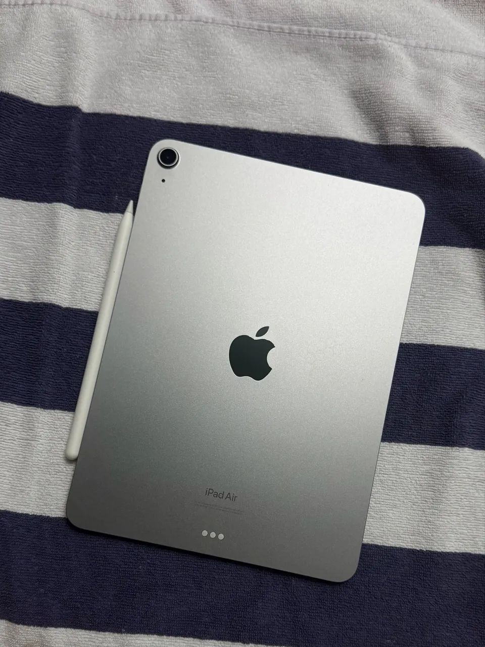 iPad Air 11? M2 (2024) 256 GB + Apple Pencil Pro - Impecável