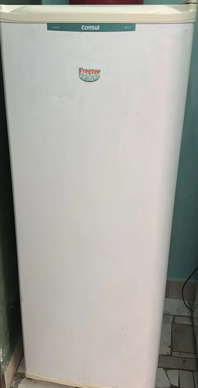 Freezer vertical Cônsul 