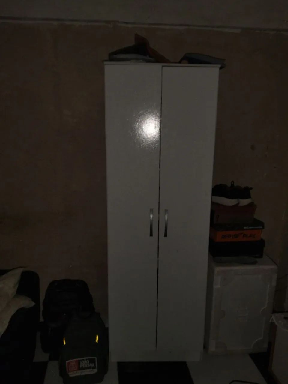 Armário de  duas portas