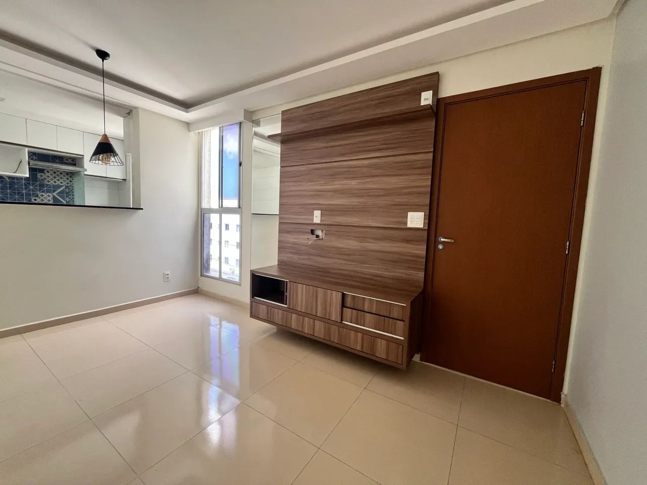 Lindo apartamento de 2 quartos com planejados na cozinha e nos quartos - Foto 4