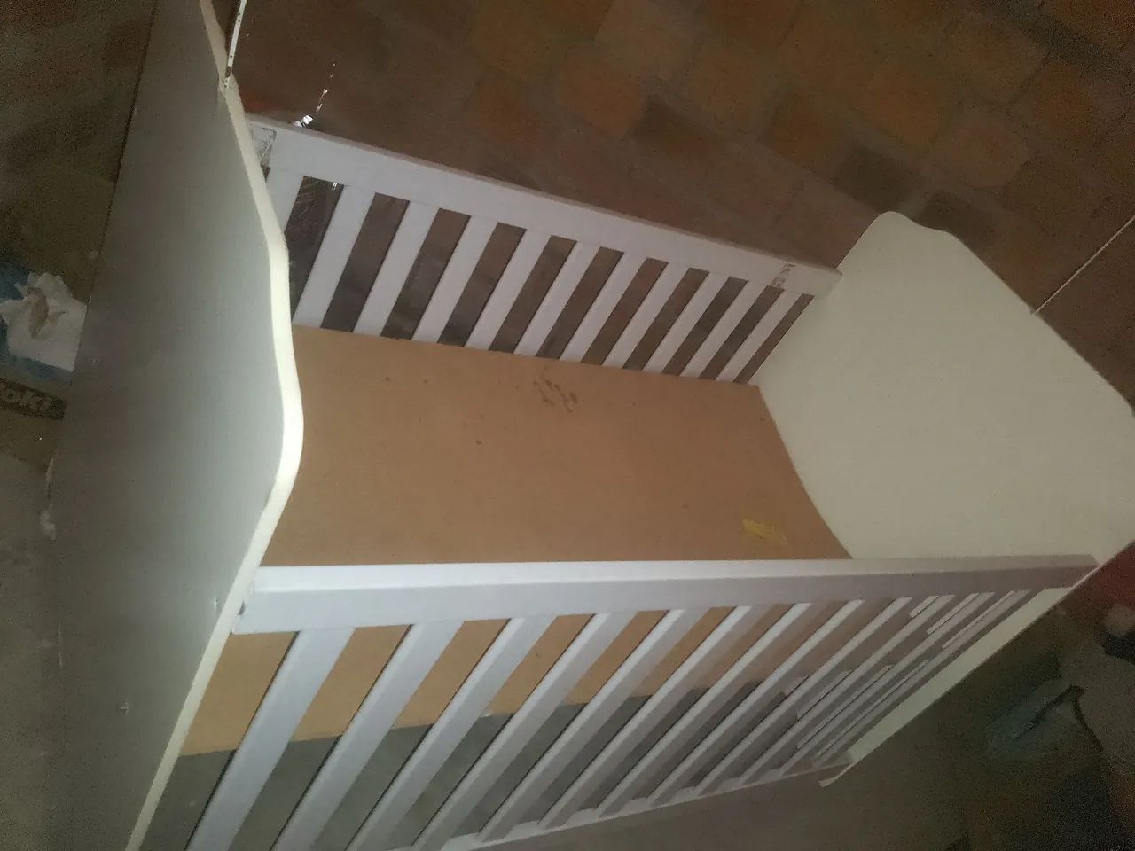 Berço semi novo em perfeito estado 