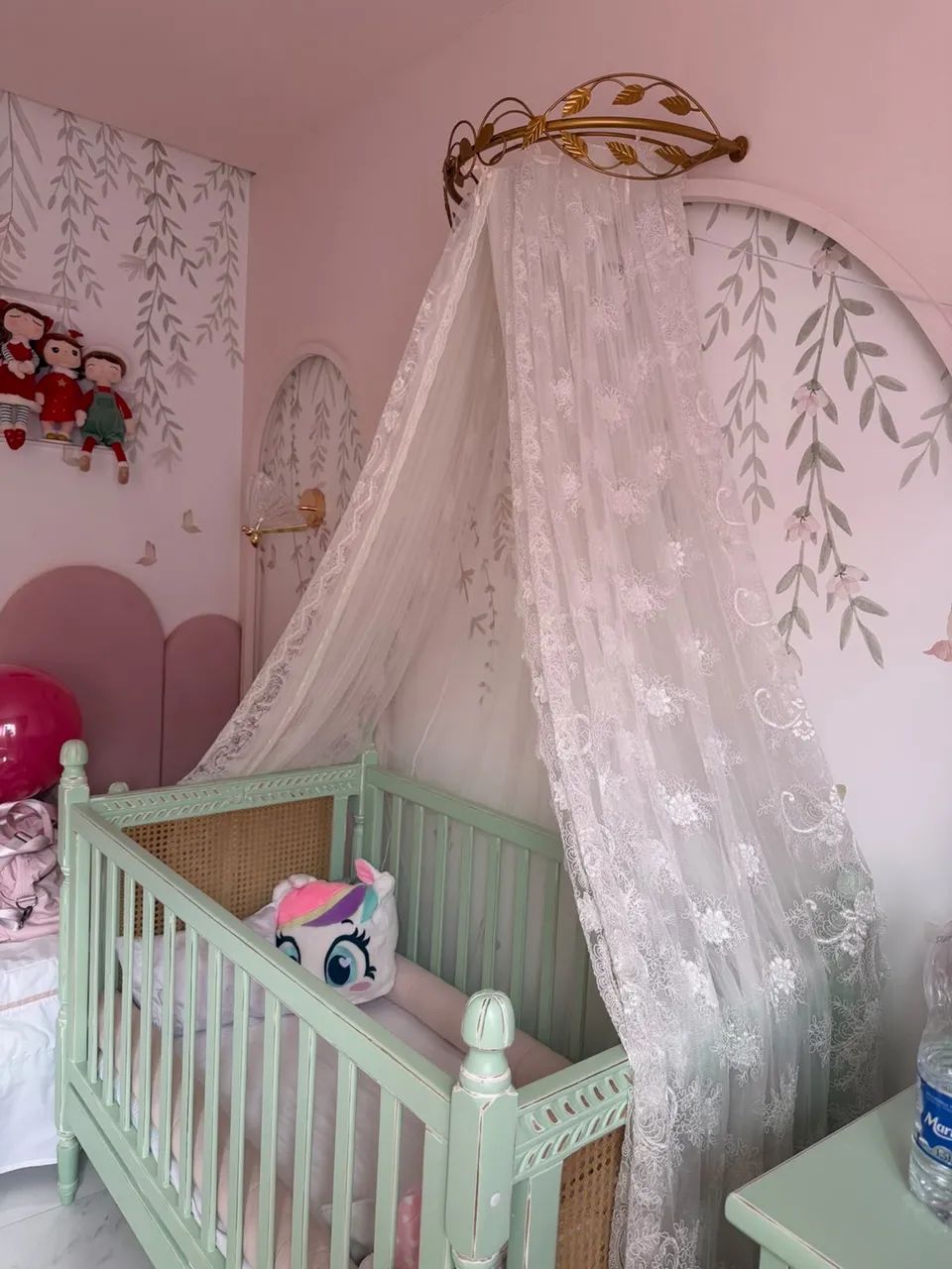 MÓVEIS DE BEBÊ COMPLETOS COM BERÇO MINI CAMA E CÔMODA TODOS  DE MADEIRA MACIÇA - Foto 3