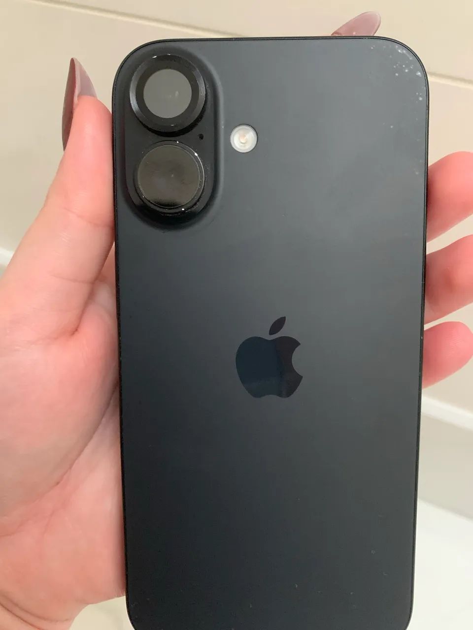 iPhone 16