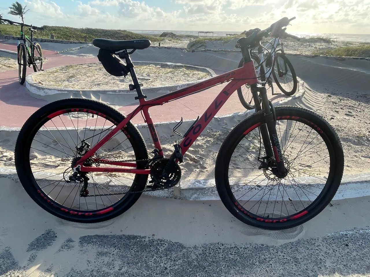 Bicicleta COLLI ALLUMINUM Aro 29 - Foto 2