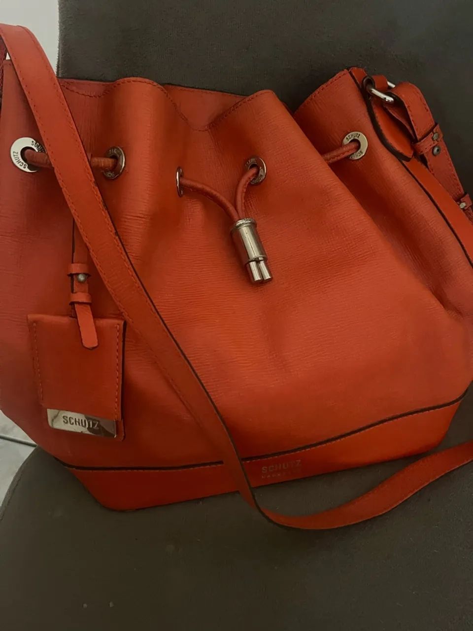 Bolsa Schutz laranja 