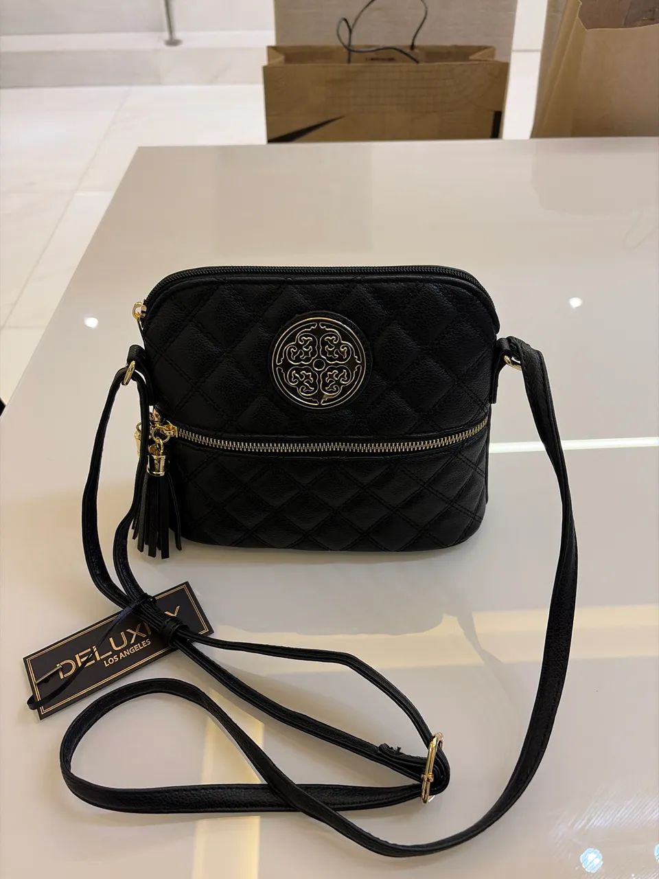 Bolsa transversal em couro preta nova comprada nos eua  - Foto 3