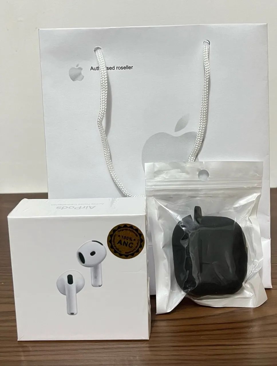 AirPods 4 geração Apple - Fones de Ouvido - Ponta Negra, Manaus