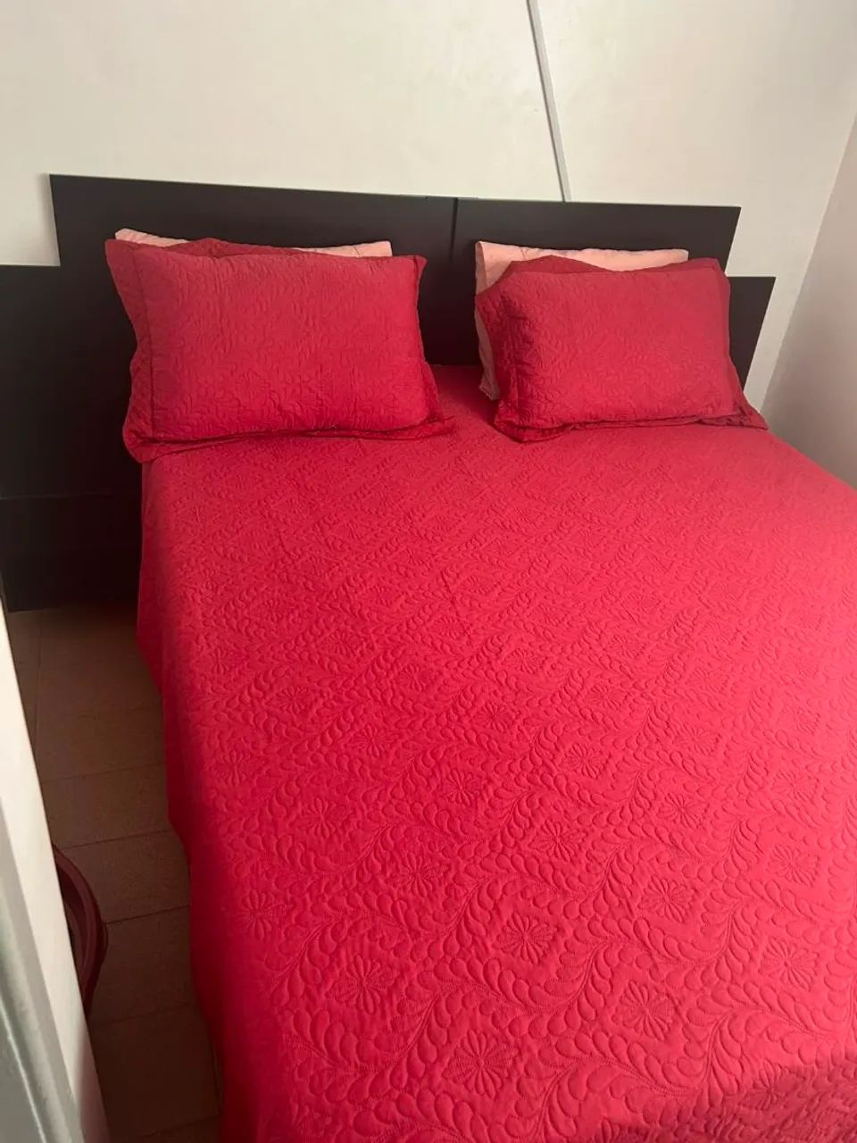 Cama quen e cabeceira semi novas  - Foto 2