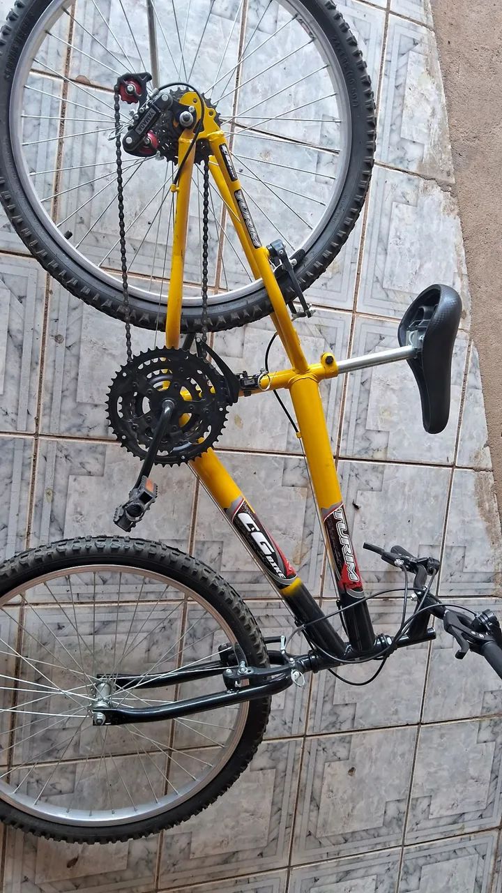 Bicicleta aro 24 semi nova - Foto 3