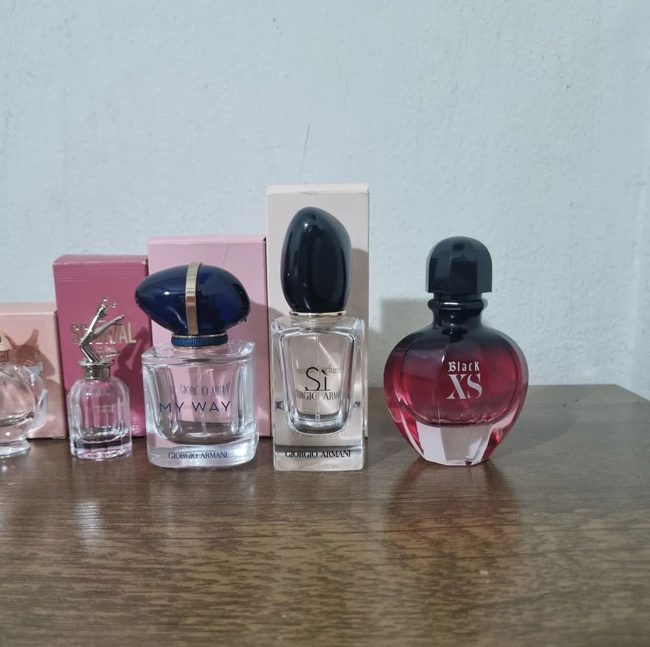 Vendo Frascos de perfumes importados 30ml e miniaturas!!! - Foto 2