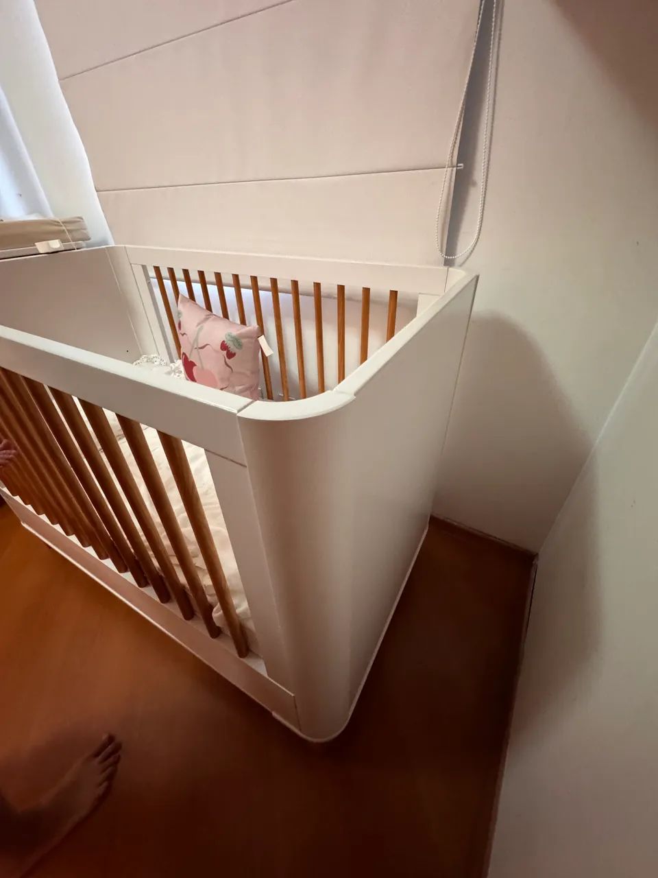 Berço de bebê em MDF COM SUPORTE DE CÂMERA ADAPTADO  - Foto 3