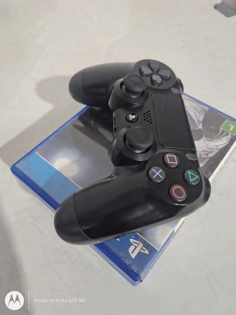 Controle PS4 mais 4 jogos 