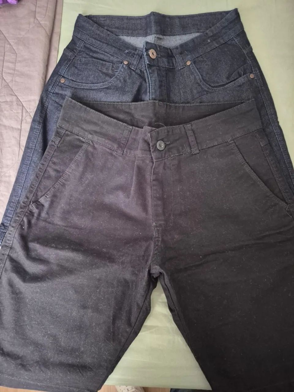 Bermudas de Sarja Bivik / 3 camisetas