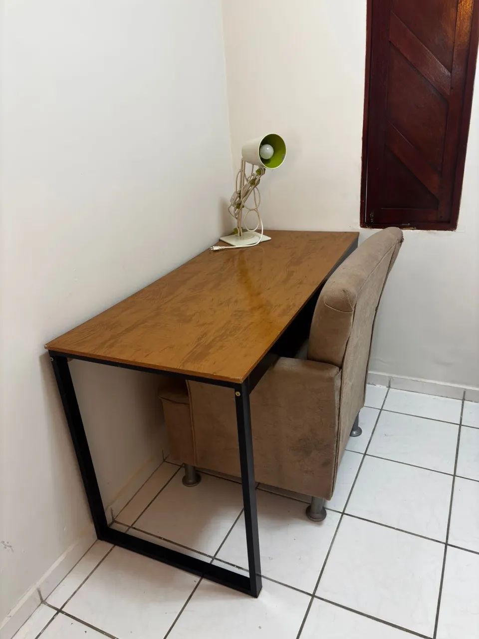 Mesa de estudo/escritório438561679449804802