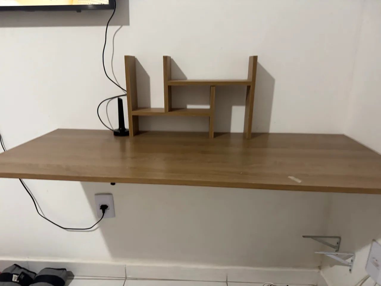 Vendo escrivaninha 65735158776833121