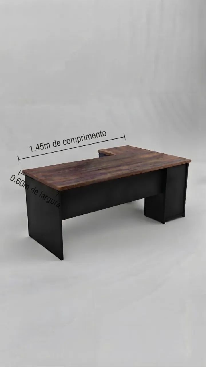 Mesa com extensão e gaveteiro