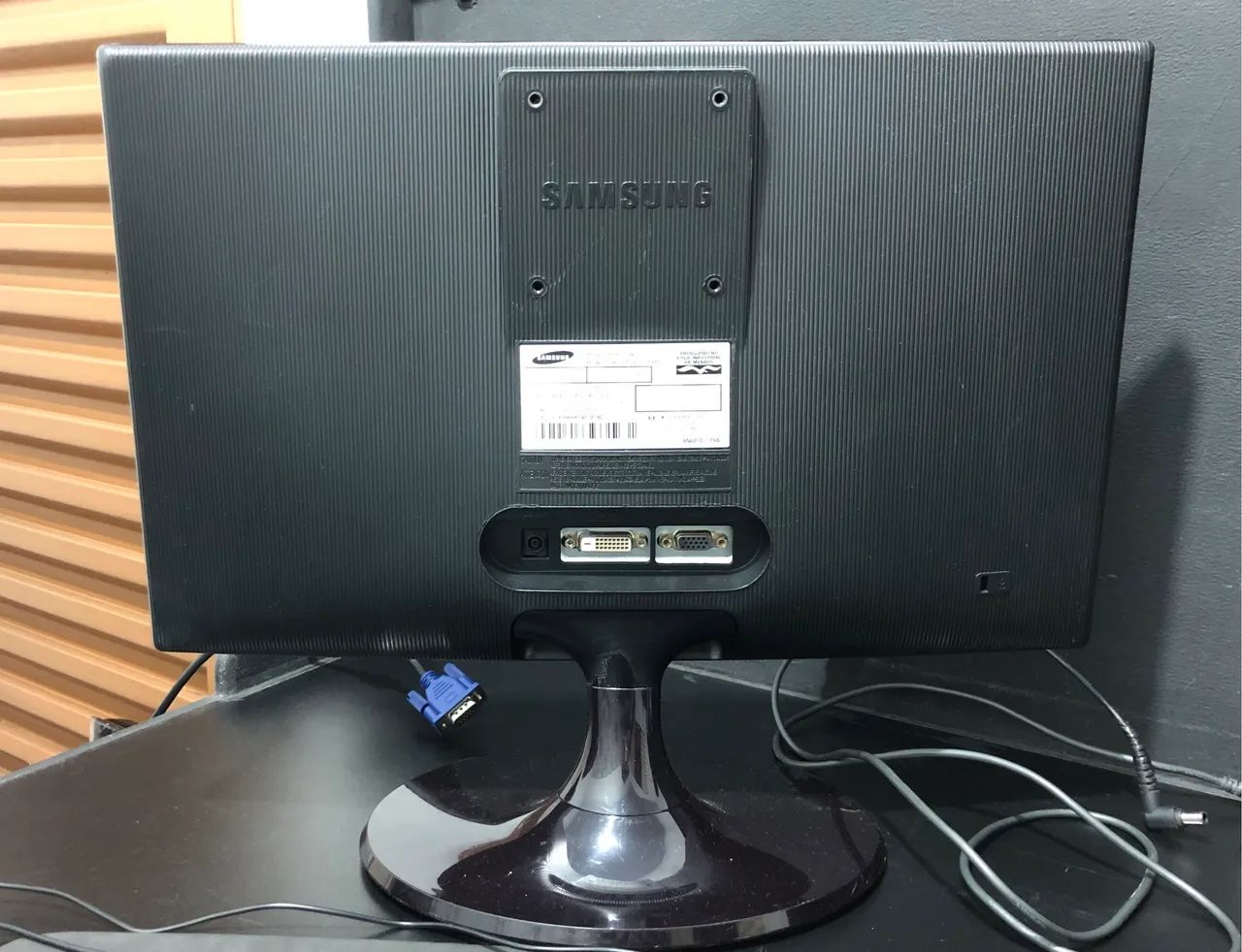 Monitor Samsung Led 19 polegadas  - Foto 2