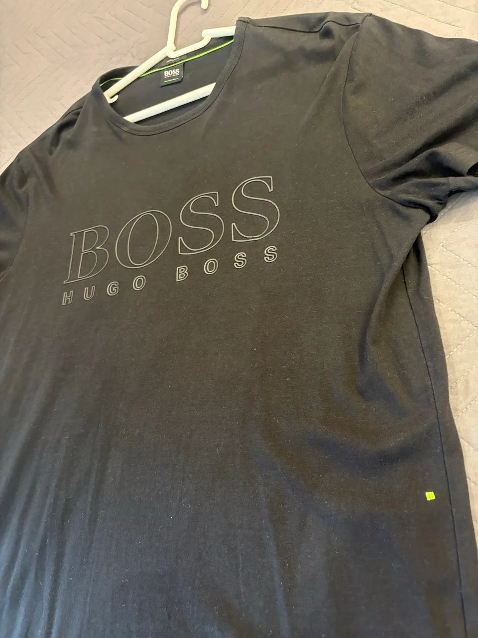 CAMISA HUGO BOSS ORIGINAL PRETA G - Foto 2
