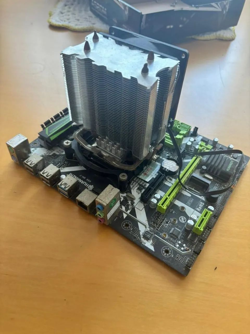 Kit X99 + Xeon E5-2620 - Usado, ótimo Estado 