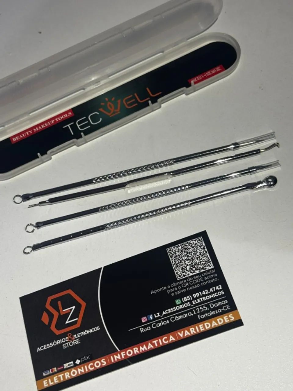 Kit com 4 Peças Removedor Extrator de Cravos e Espinhas com Estojo